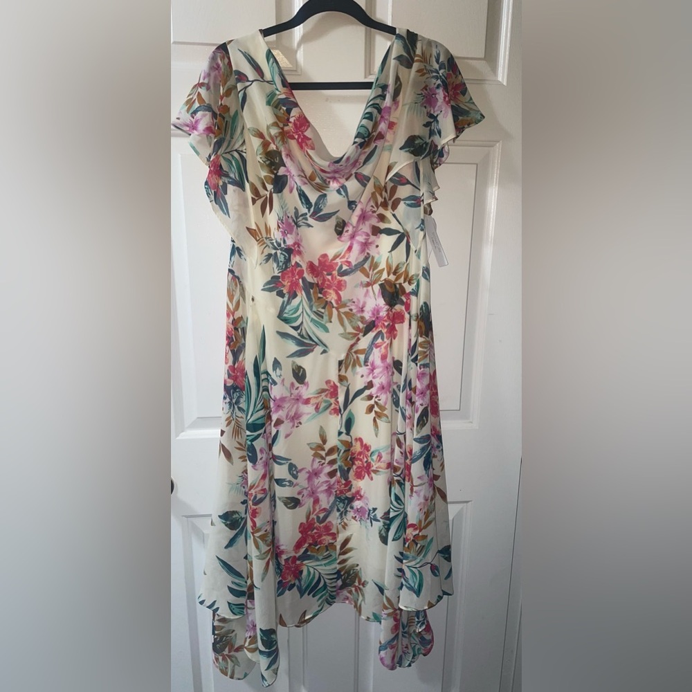 Signature by Robbie Bee Floral Dress